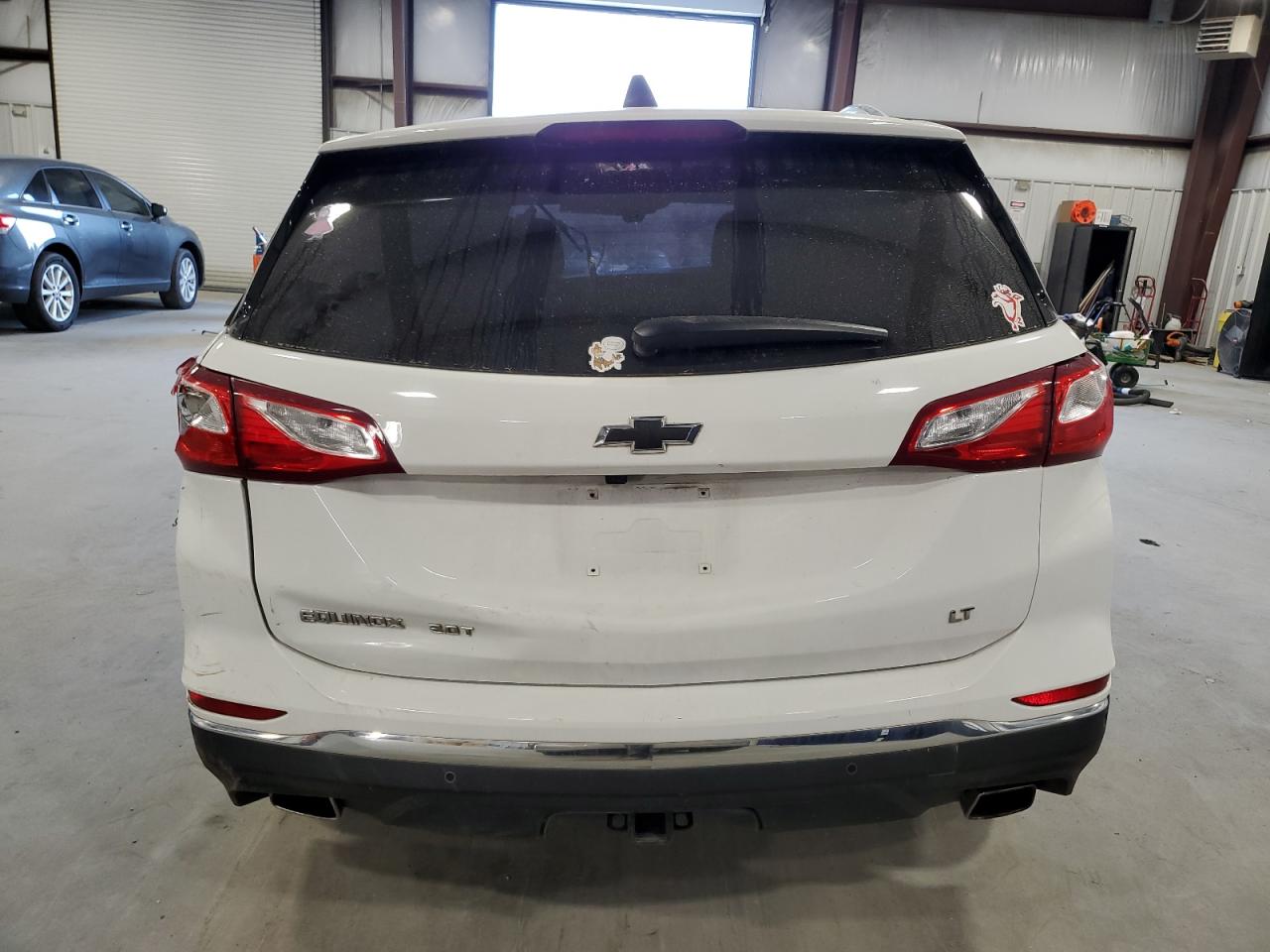 2GNAXKEXXJ6312117 2018 Chevrolet Equinox Lt