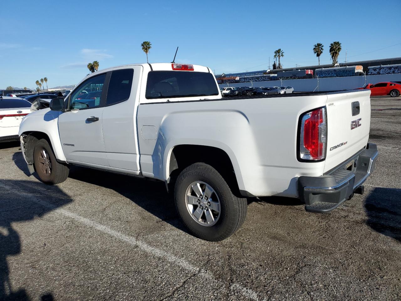 2018 GMC Canyon vin: 1GTH5BEN5J1205894