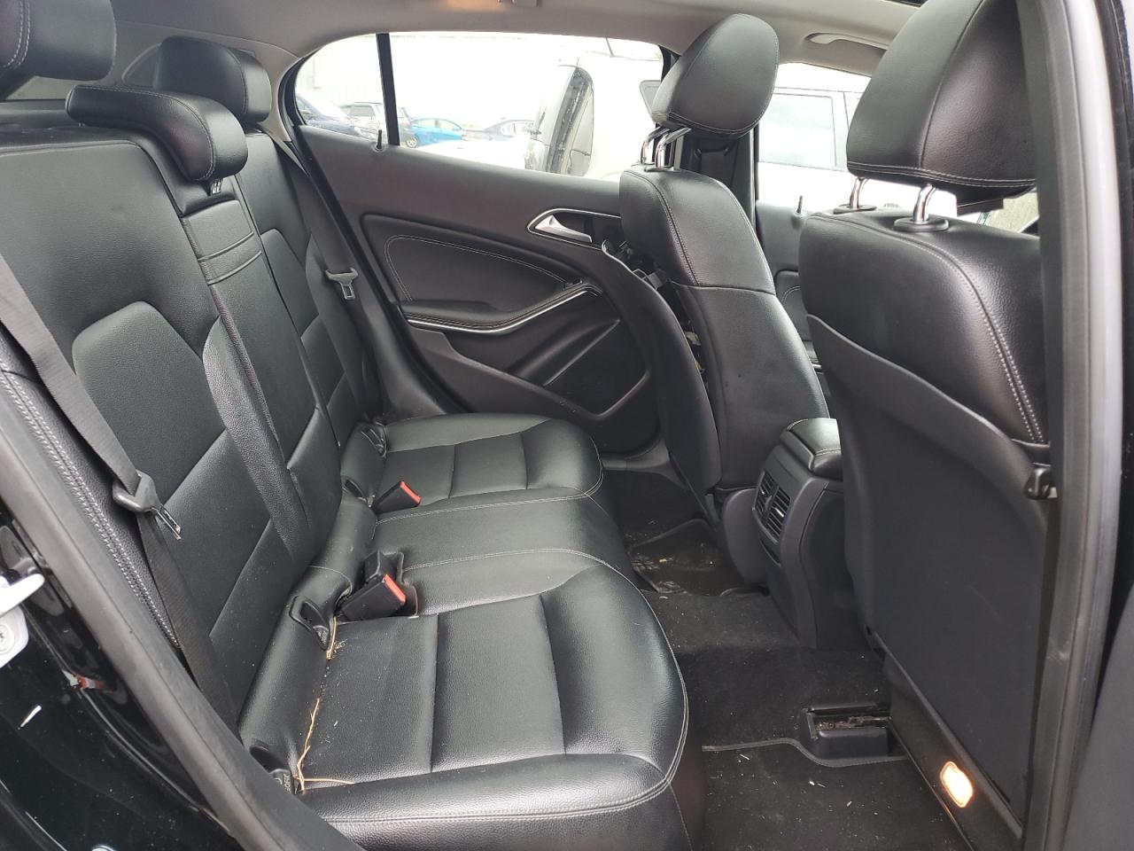 WDCTG4GB1FJ099772 2015 Mercedes-Benz Gla 250 4Matic