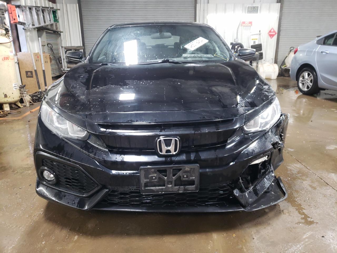 SHHFK7H51JU227843 2018 Honda Civic Ex