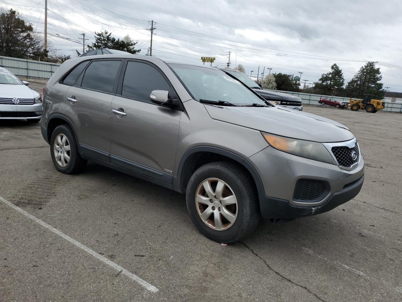 2012 Kia Sorento Base vin: 5XYKTCA6XCG205165