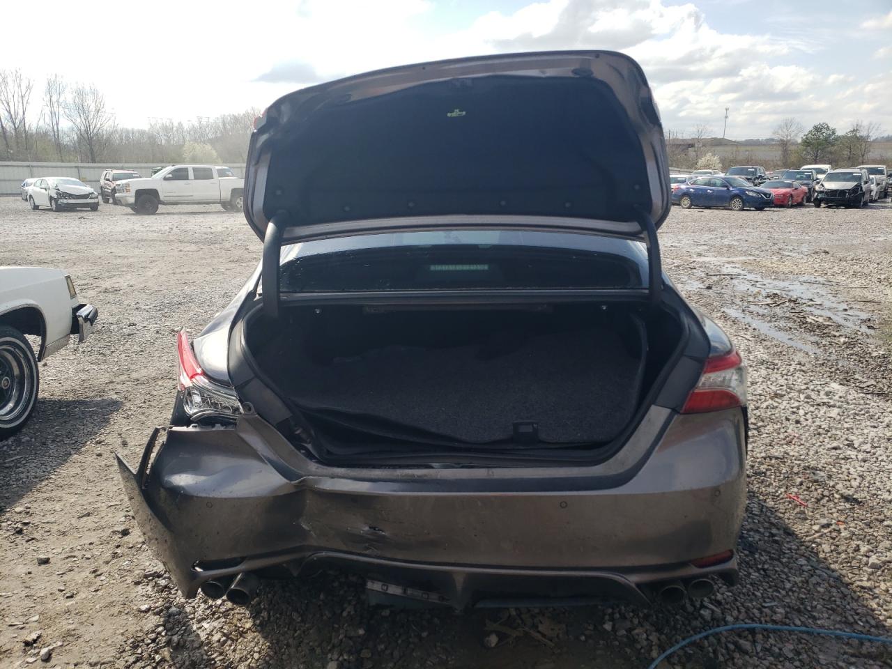 TOYOTA CAMRY XSE -