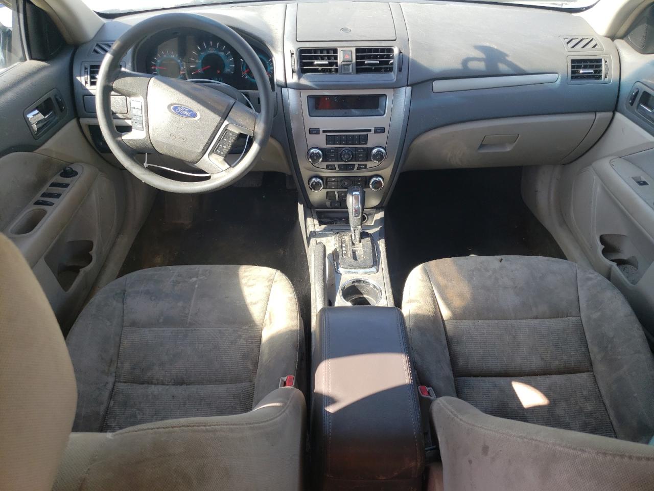 3FAHP0HA0AR198596 2010 Ford Fusion Se