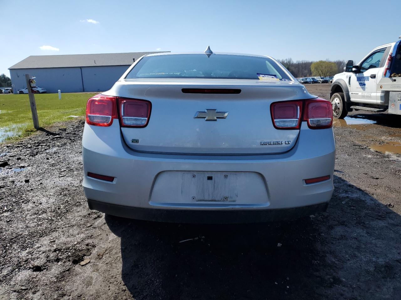 1G11D5SLXFF268775 2015 Chevrolet Malibu 2Lt