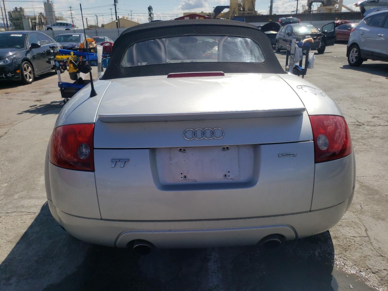 TRUUT28N911045301 2001 Audi Tt Quattro