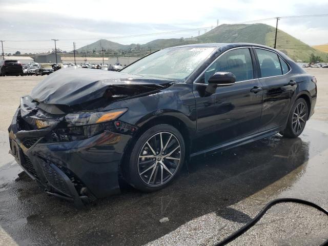 Lot #2468539841 2023 TOYOTA CAMRY SE N salvage car