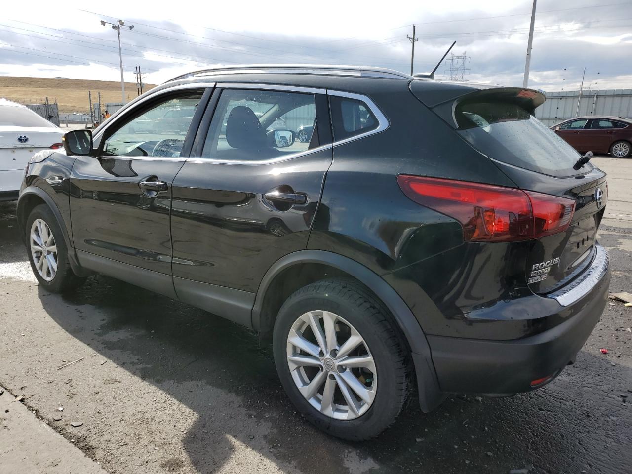 2018 Nissan Rogue Sport S vin: JN1BJ1CR4JW282974