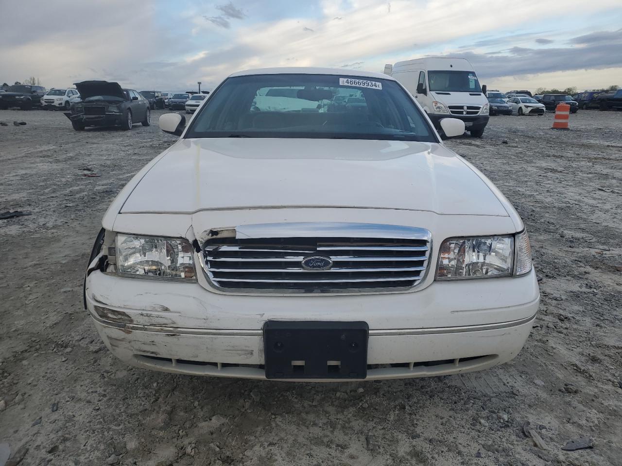 2FAFP74W8WX128435 1998 Ford Crown Victoria Lx