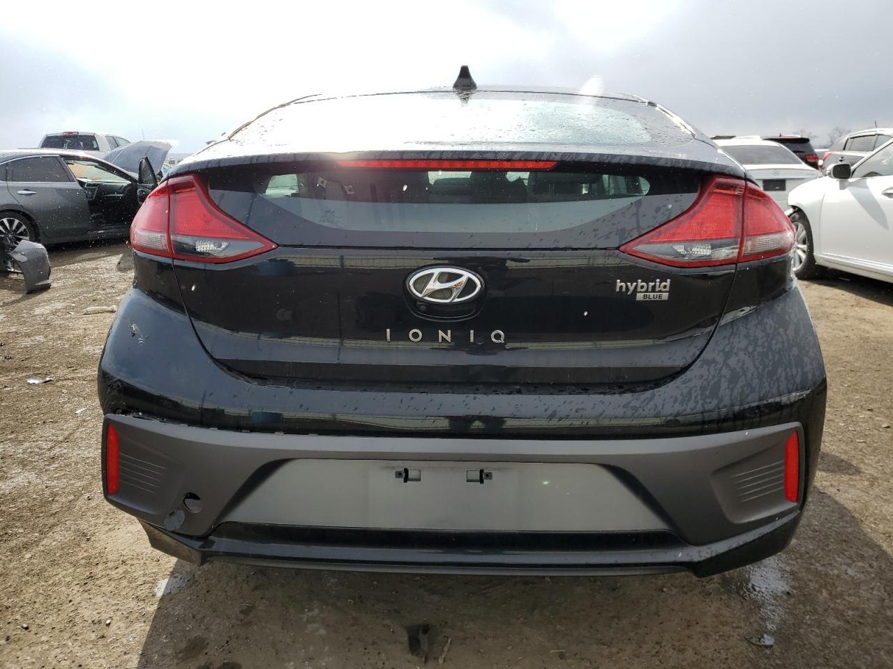 2020 Hyundai Ioniq Blue vin: KMHC65LC9LU220325