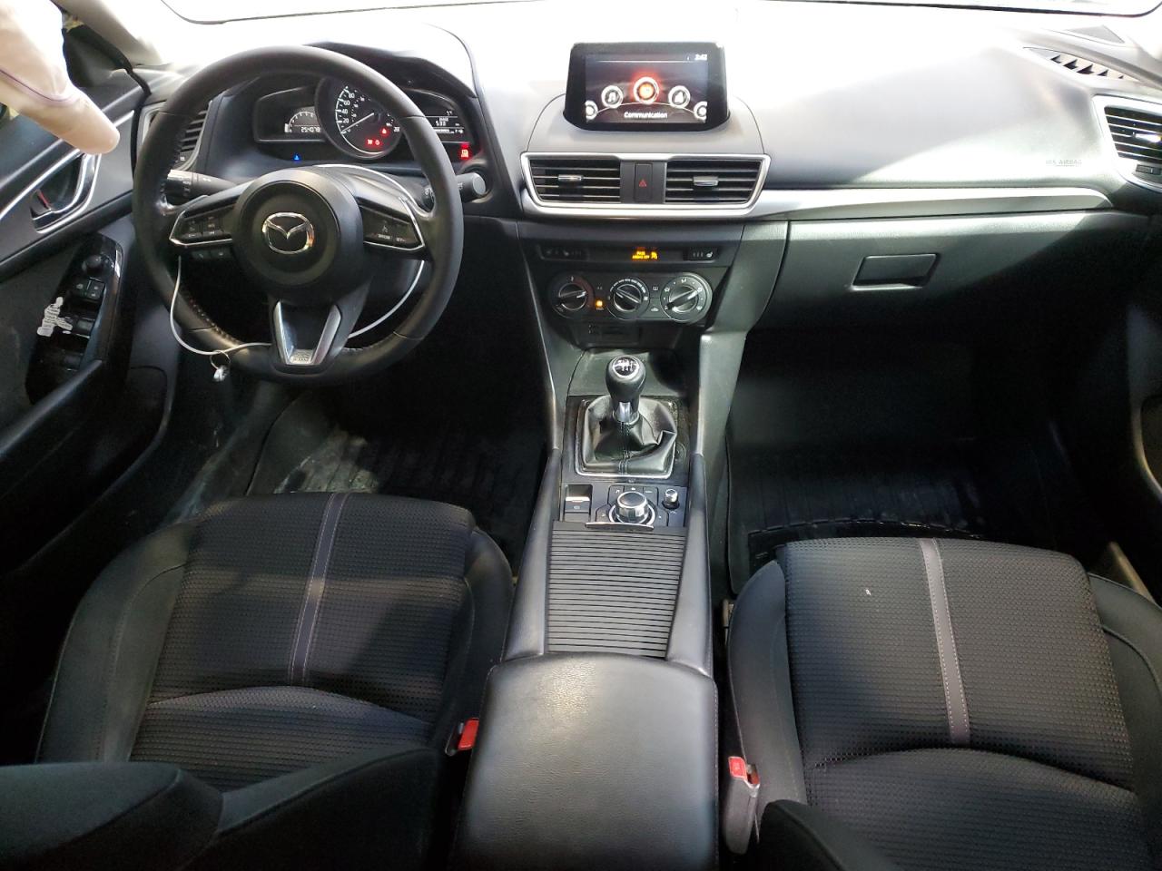JM1BN1L75J1156247 2018 Mazda 3 Touring