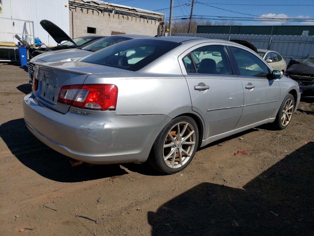 4A32B3FF1BE013231 2011 Mitsubishi Galant Es