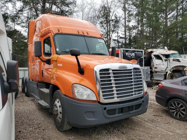 Lot #2406344005 2014 FREIGHTLINER CASCADIA 1 salvage car