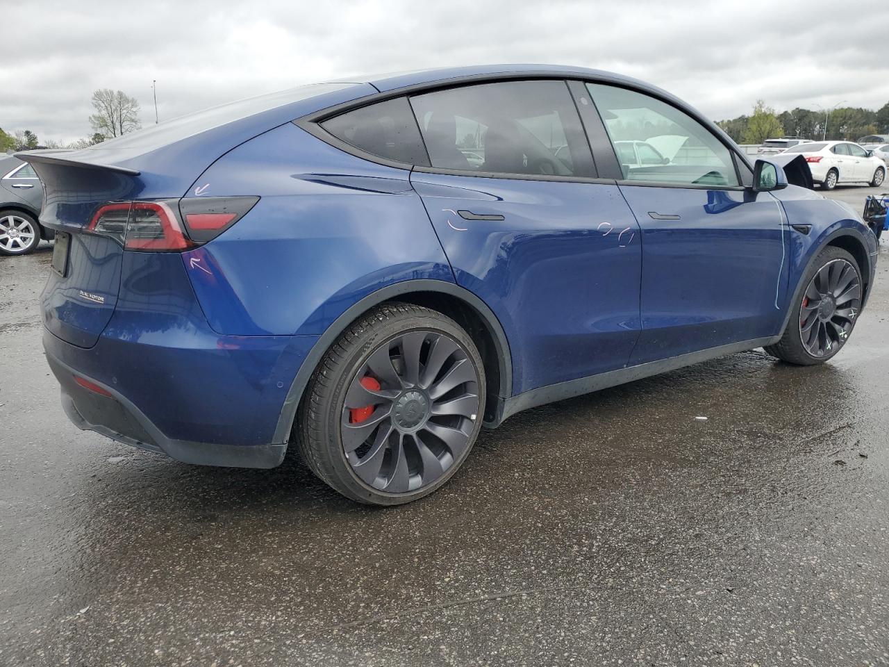 7SAYGDEFXNF313667 2022 Tesla Model Y