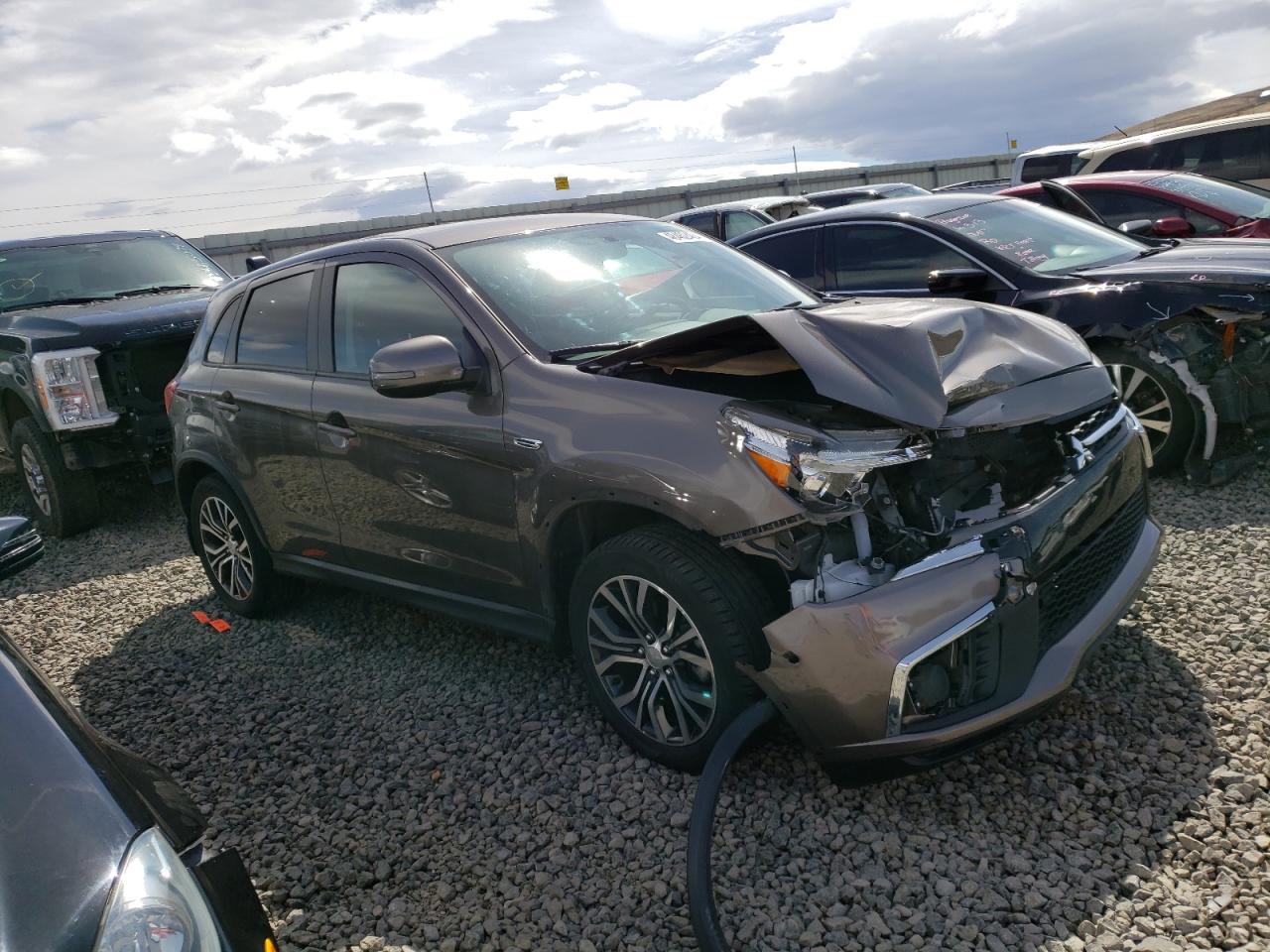 2018 Mitsubishi Outlander Sport Es vin: JA4AR3AU6JU020478