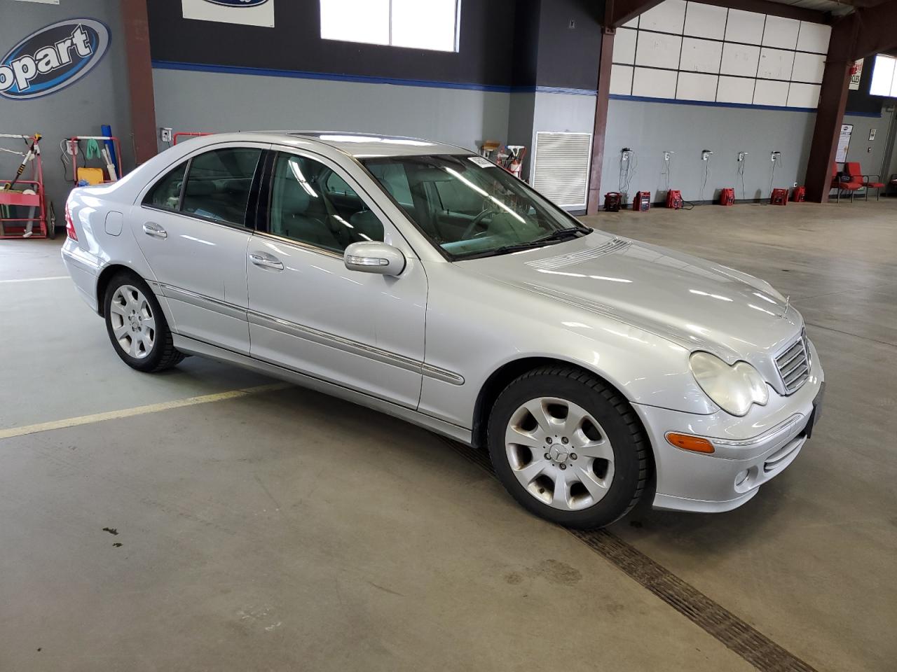 WDBRF81J65F658923 2005 Mercedes-Benz C 240 4Matic