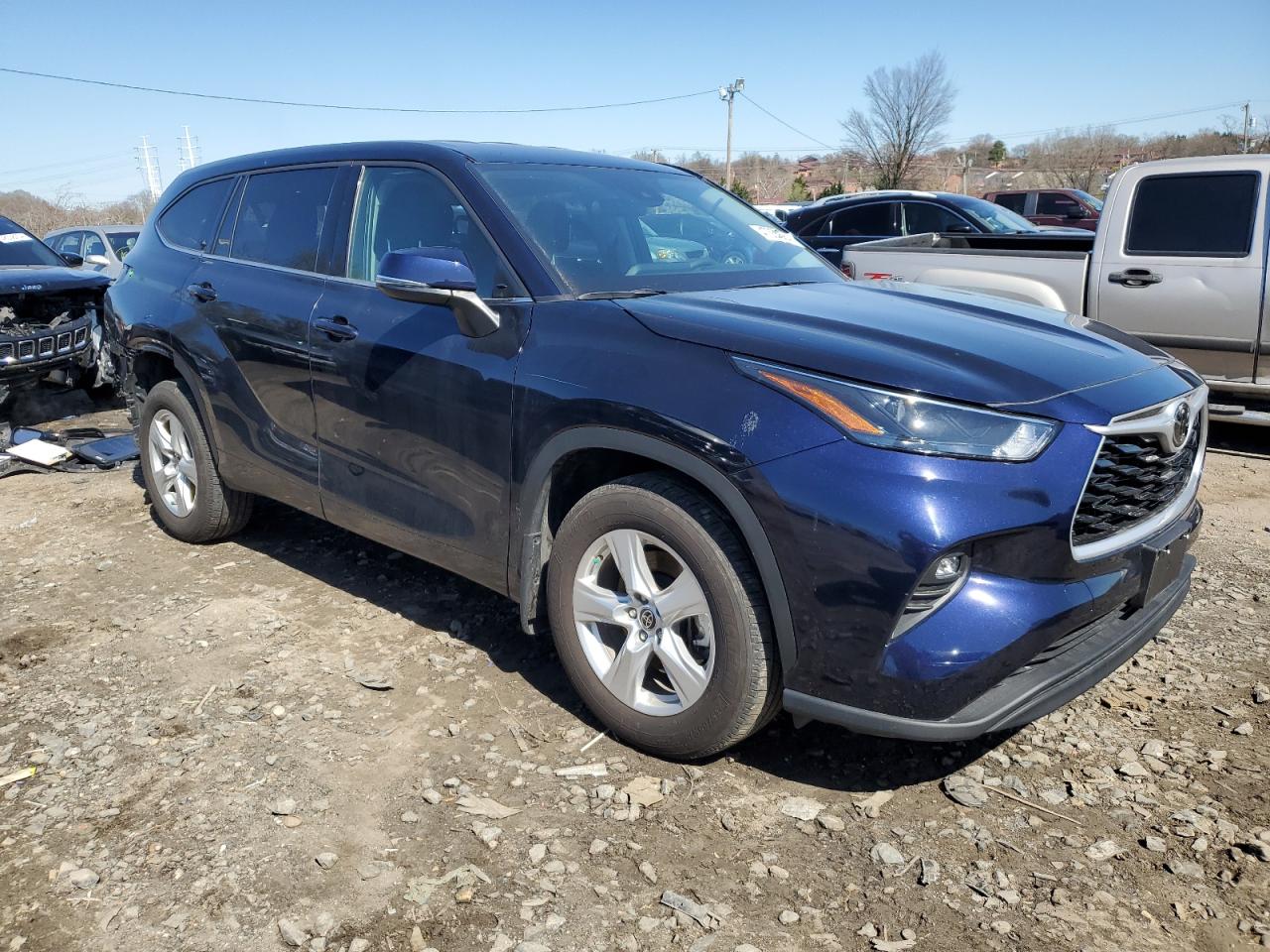 5TDBZRBH9NS256034 2022 Toyota Highlander L