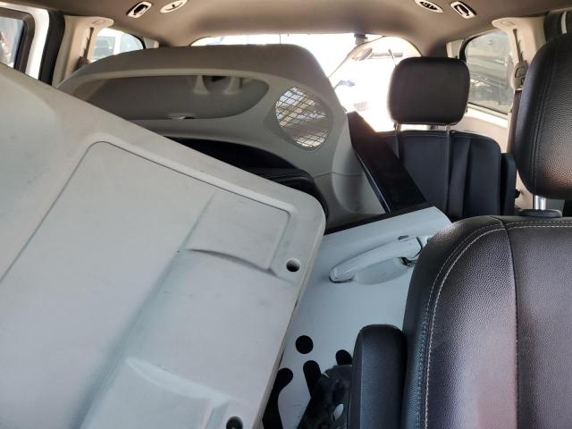 2C4RDGCG6JR208369 2018 Dodge Grand Caravan Sxt