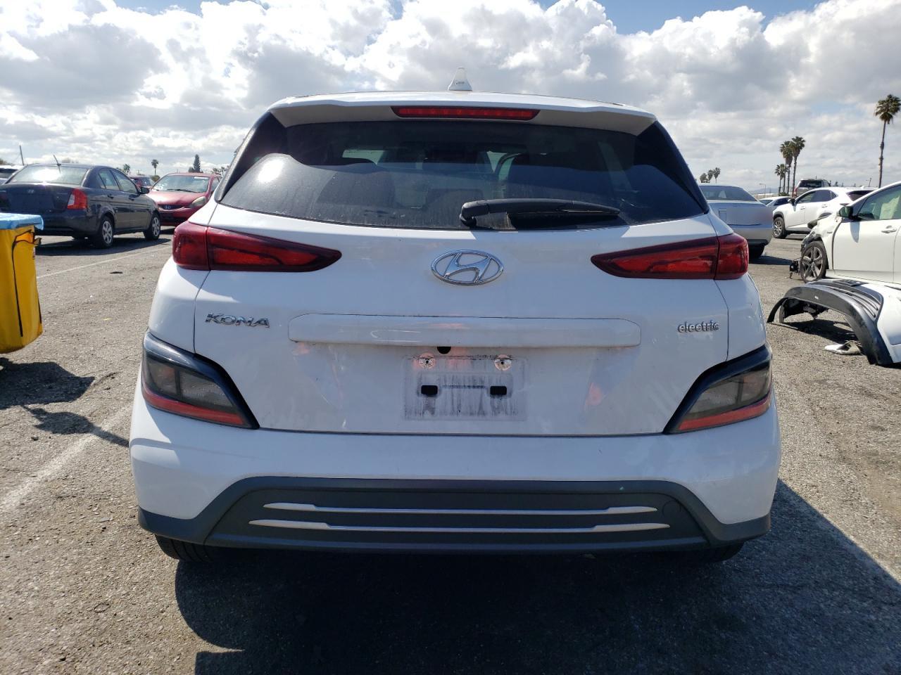 KM8K33AG3PU167108 2023 Hyundai Kona Sel