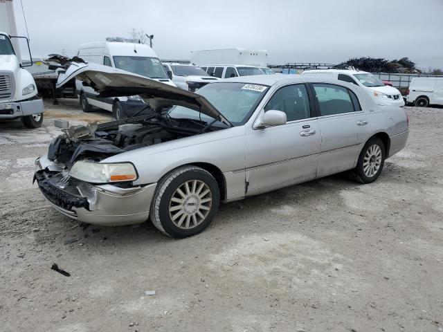 Lot #2407070314 2004 LINCOLN TOWN CAR U salvage car