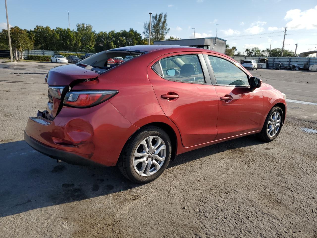 3MYDLBYV3HY167671 2017 Toyota Yaris Ia