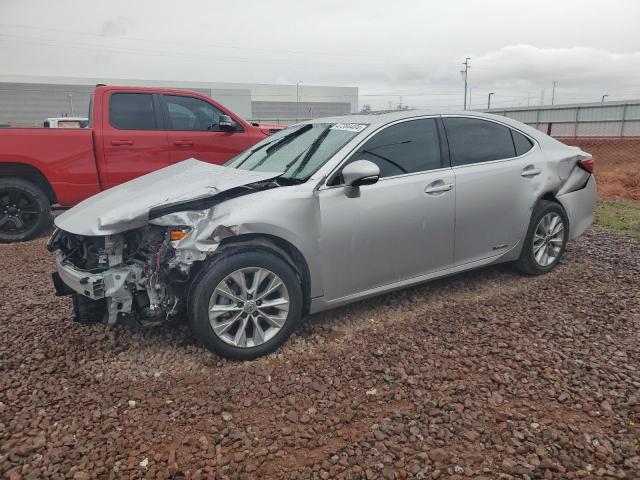 Lot #2438396503 2014 LEXUS ES 300H salvage car