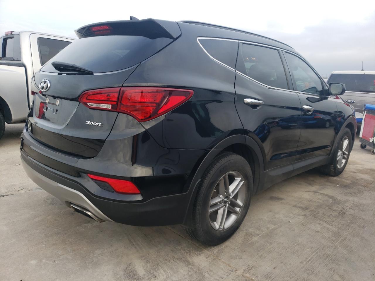 5NMZU3LB3HH009264 2017 Hyundai Santa Fe Sport