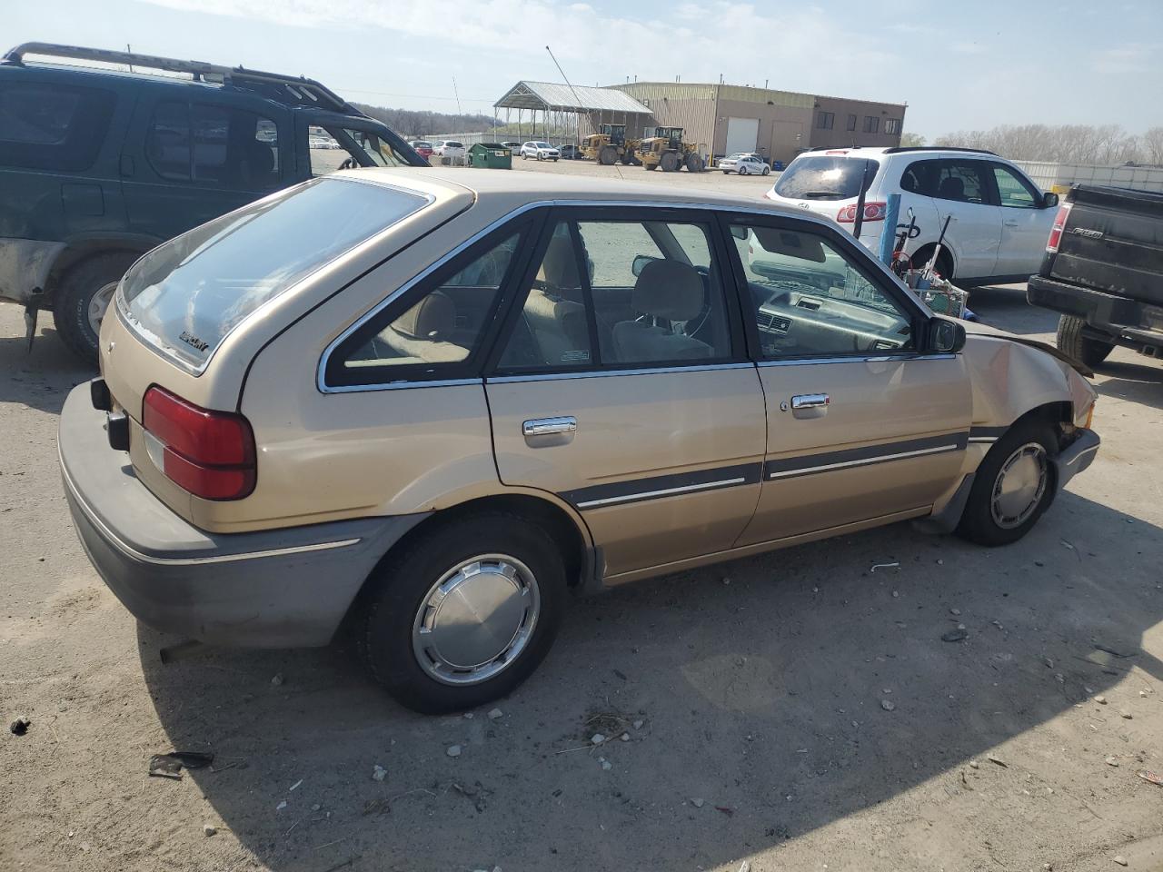 3MABM1251JR614746 1988 Mercury Tracer