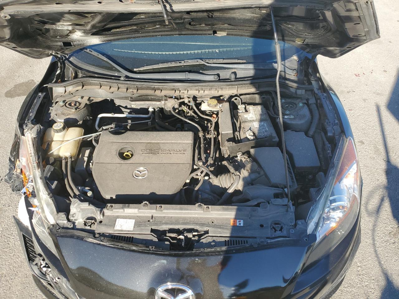 JM1BL1UF0B1448773 2011 Mazda 3 I