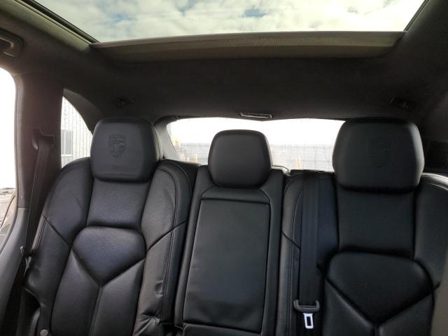 2015 PORSCHE CAYENNE TU WP1AC2A24FLA82571