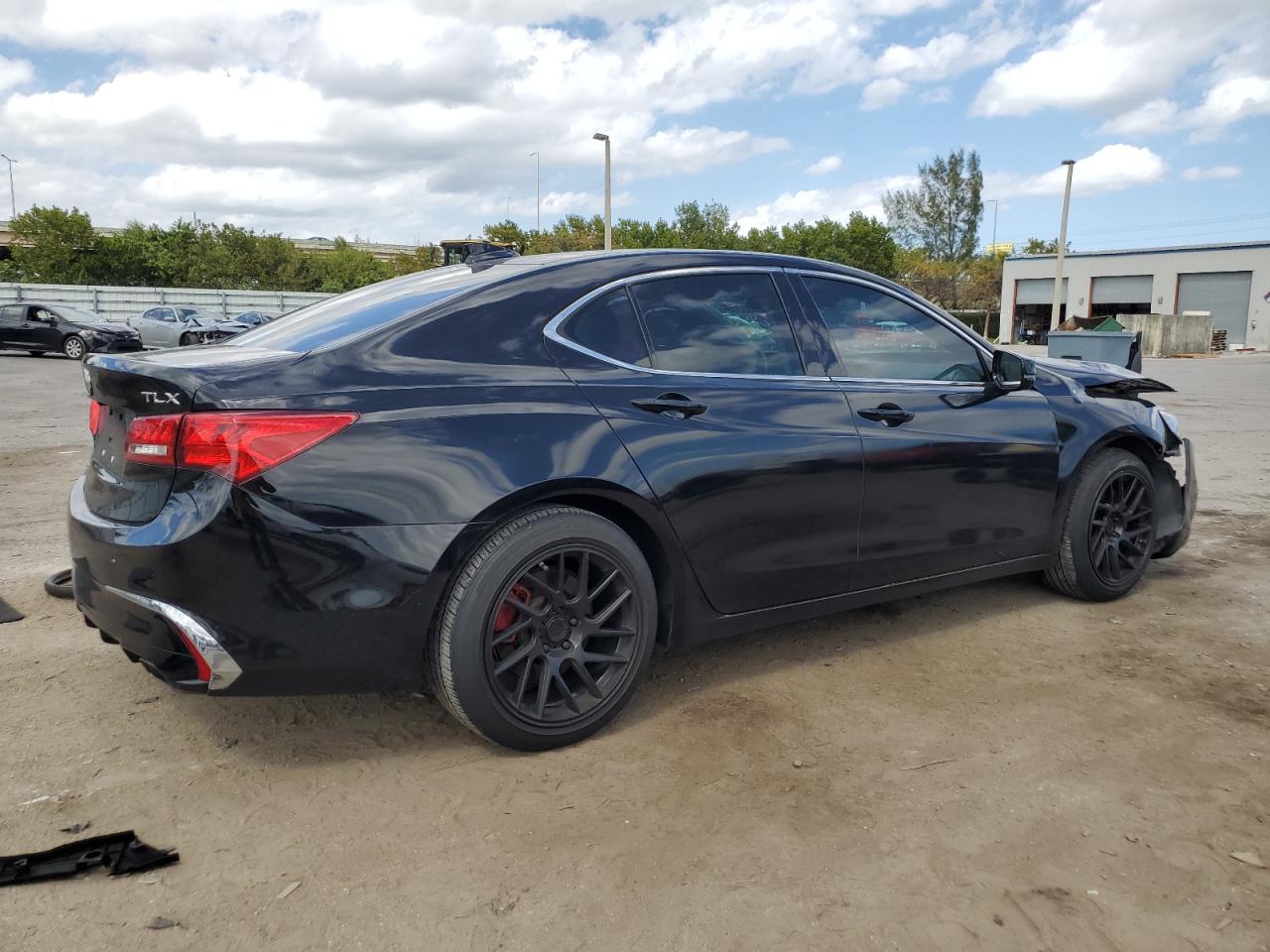 19UUB2F39JA012556 2018 Acura Tlx