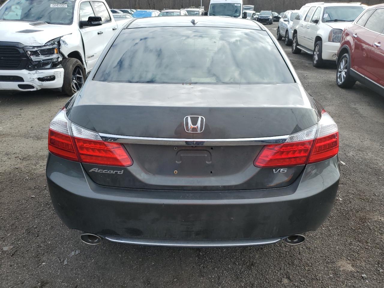 1HGCR3F82EA016057 2014 Honda Accord Exl