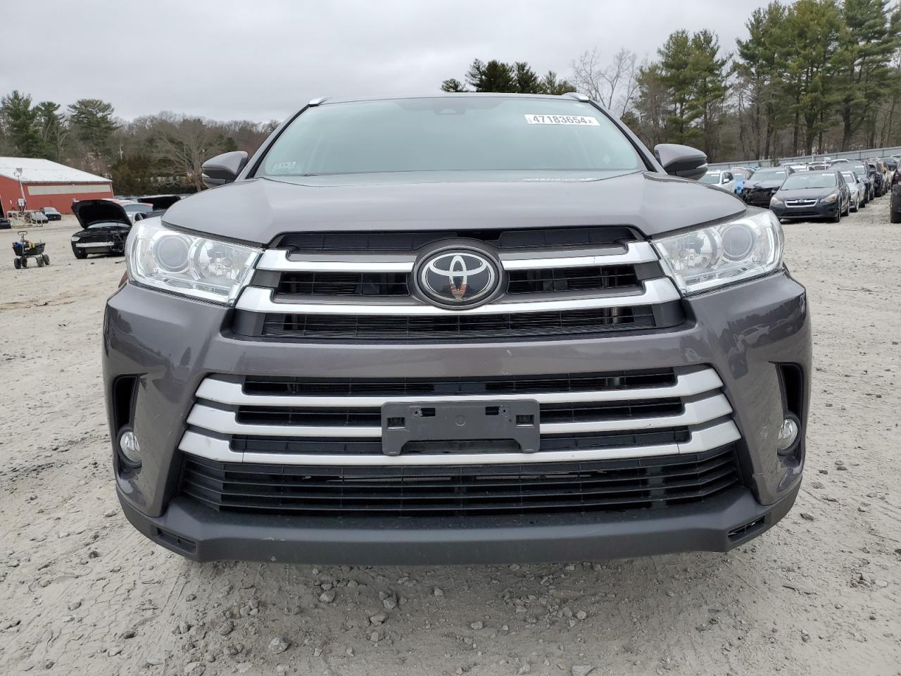 5TDJZRFH7JS555330 2018 Toyota Highlander Se