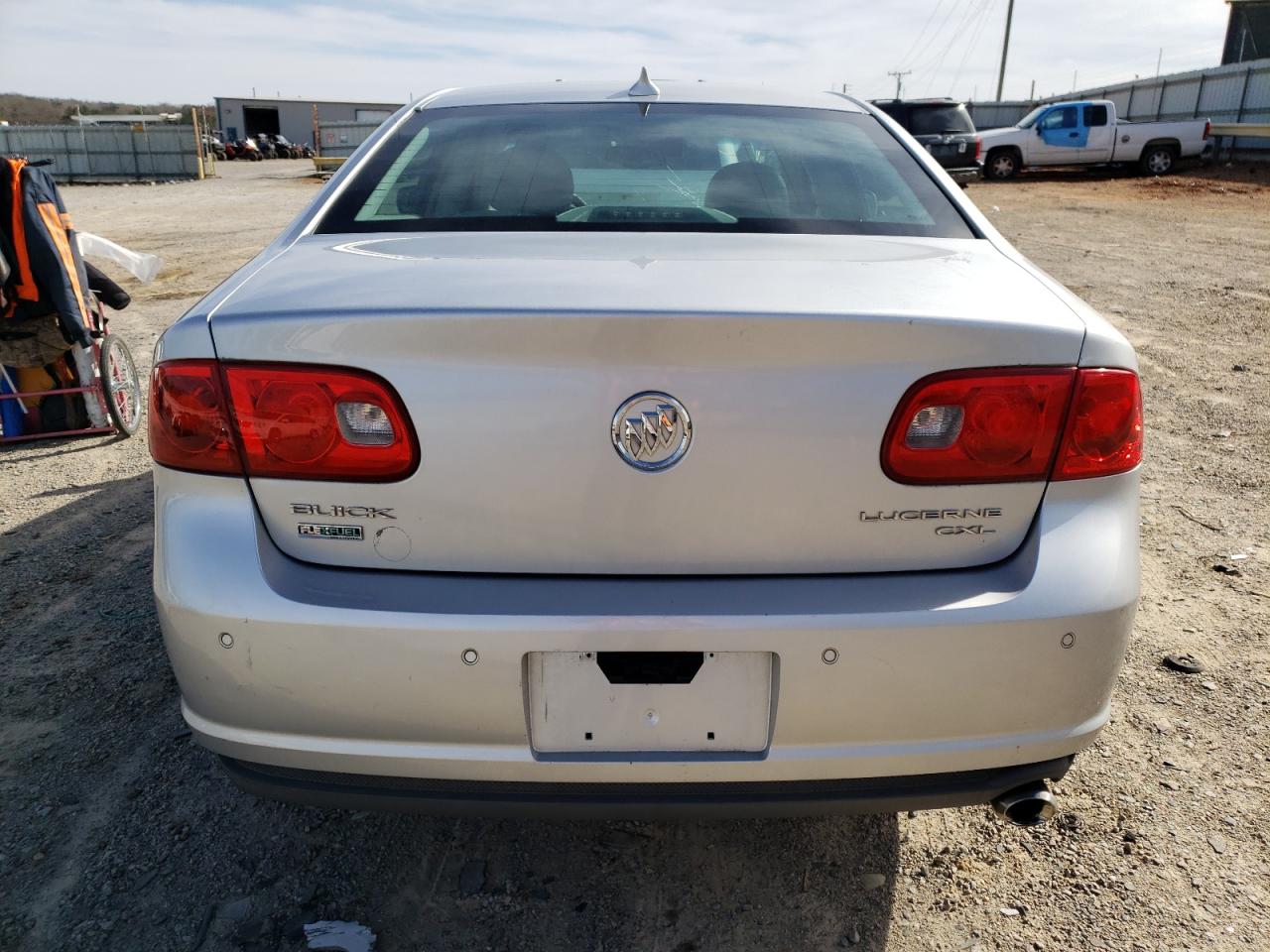 1G4HJ5EM5BU141677 2011 Buick Lucerne Cxl