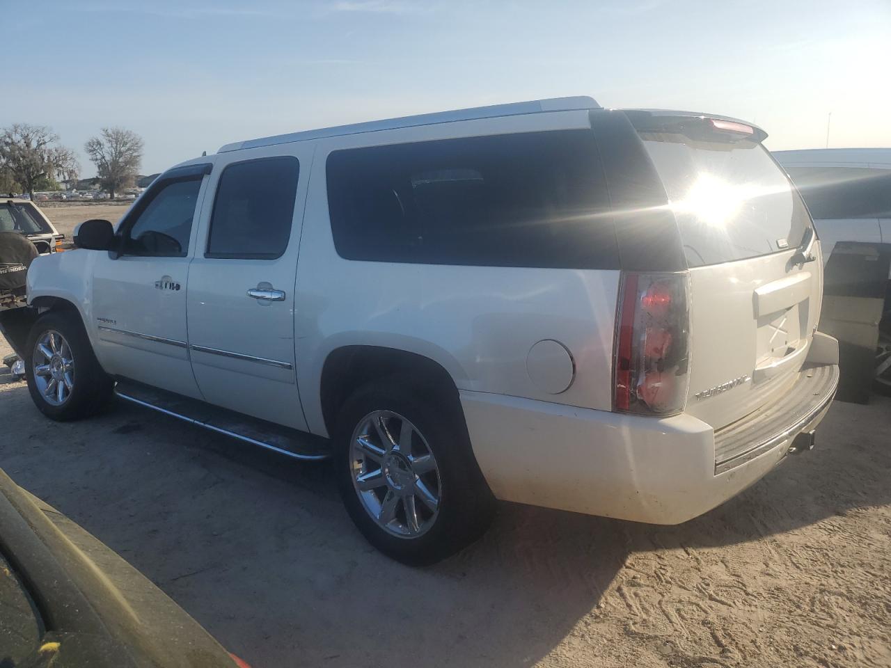 1GKS1MEF7DR148601 2013 GMC Yukon Xl Denali