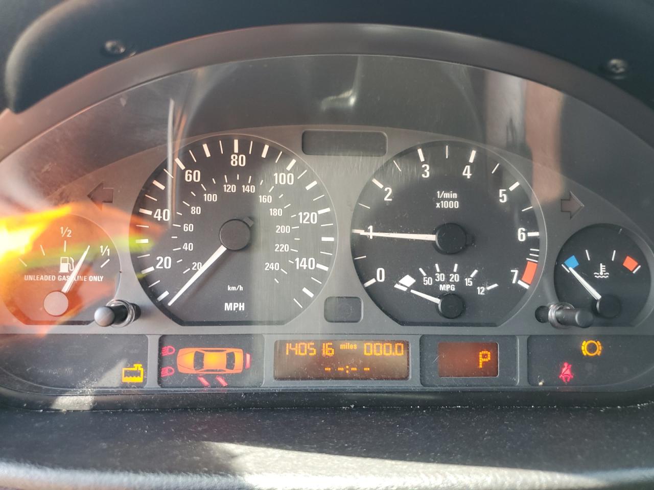 wbaaz33444kp90632 WBAAZ33444KP90632 2004 BMW 325 Is Sulev