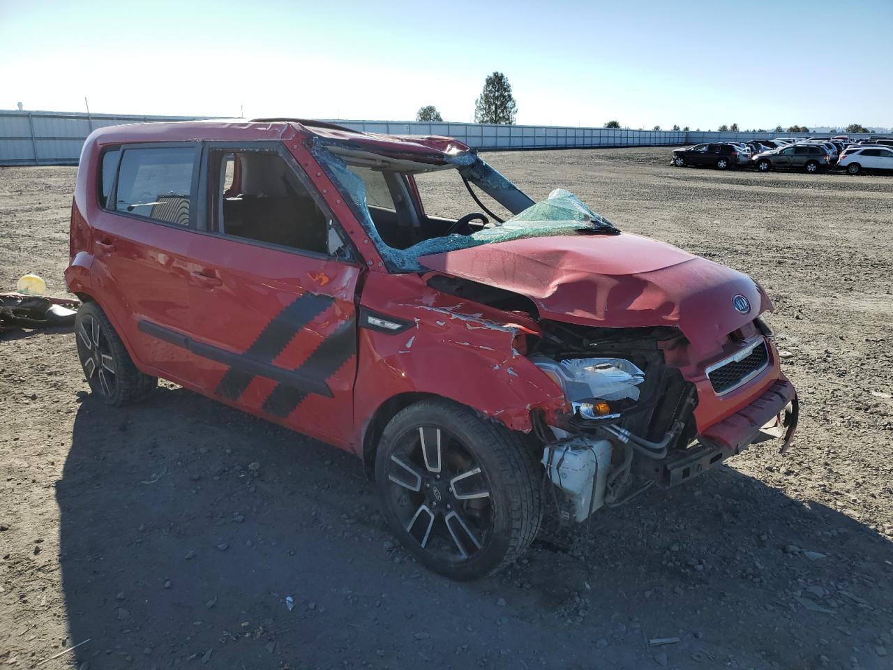 KNDJT2A22B7291831 2011 Kia Soul +