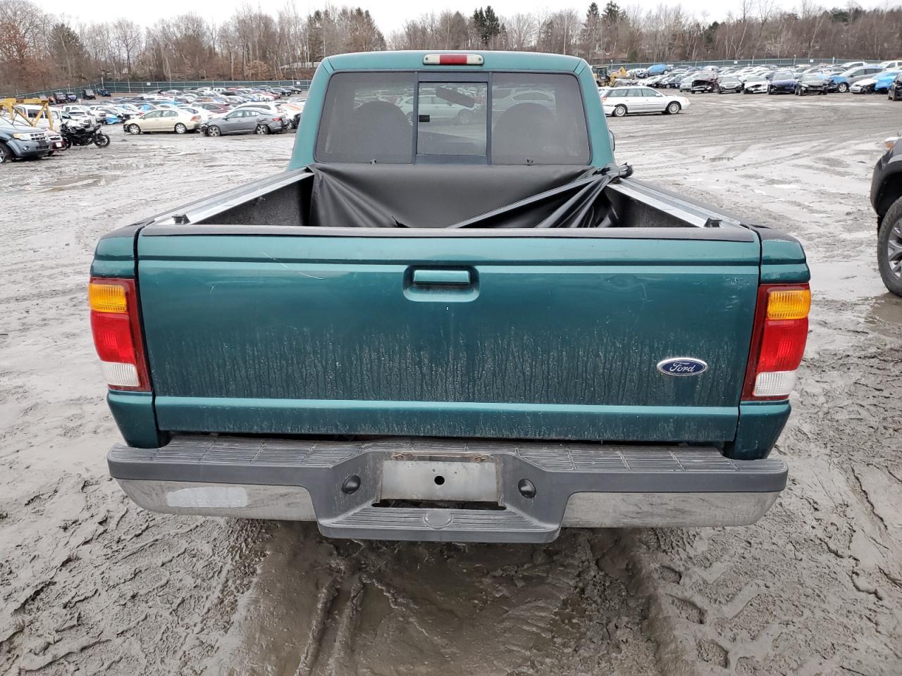 1FTYR10U1WUC70387 1998 Ford Ranger