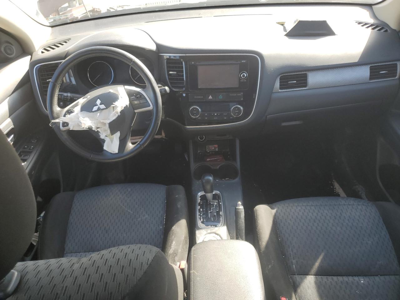 JA4AZ3A37EZ005617 2014 Mitsubishi Outlander Se