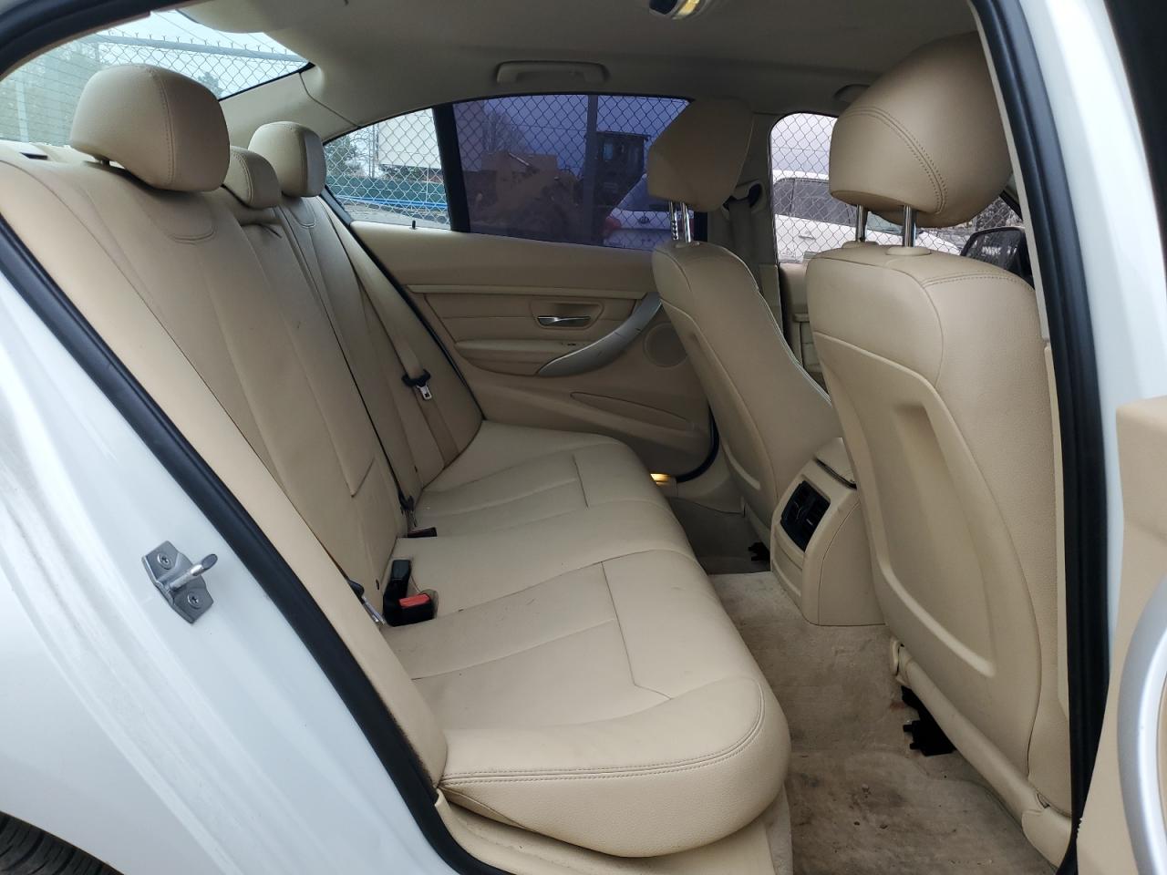 WBA3C3G51ENR25854 2014 BMW 320 I xDrive