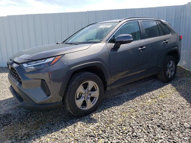 Lot #2475721247 2023 TOYOTA RAV4 XLE salvage car