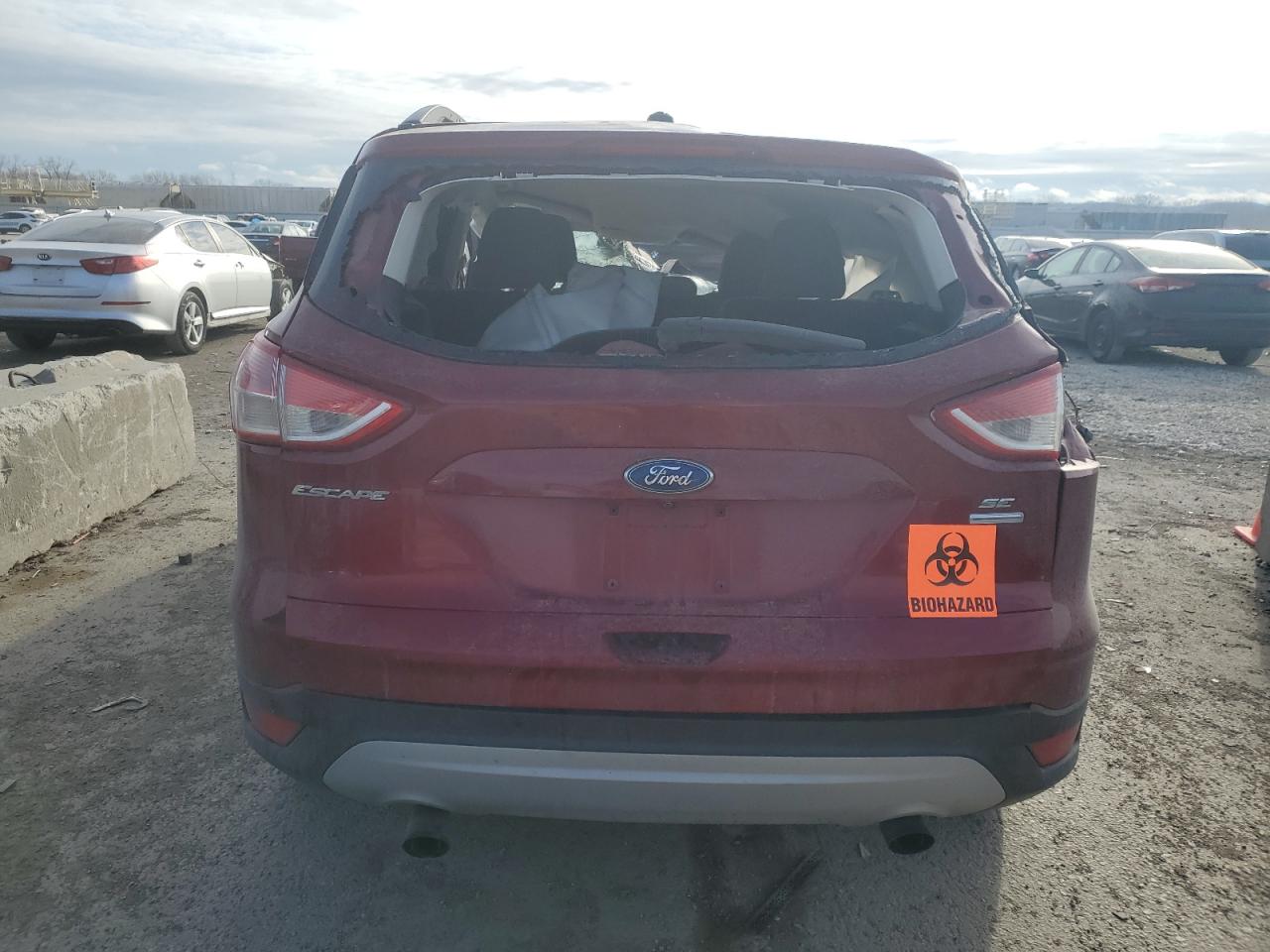 1FMCU9G98FUA42570 2015 Ford Escape Se