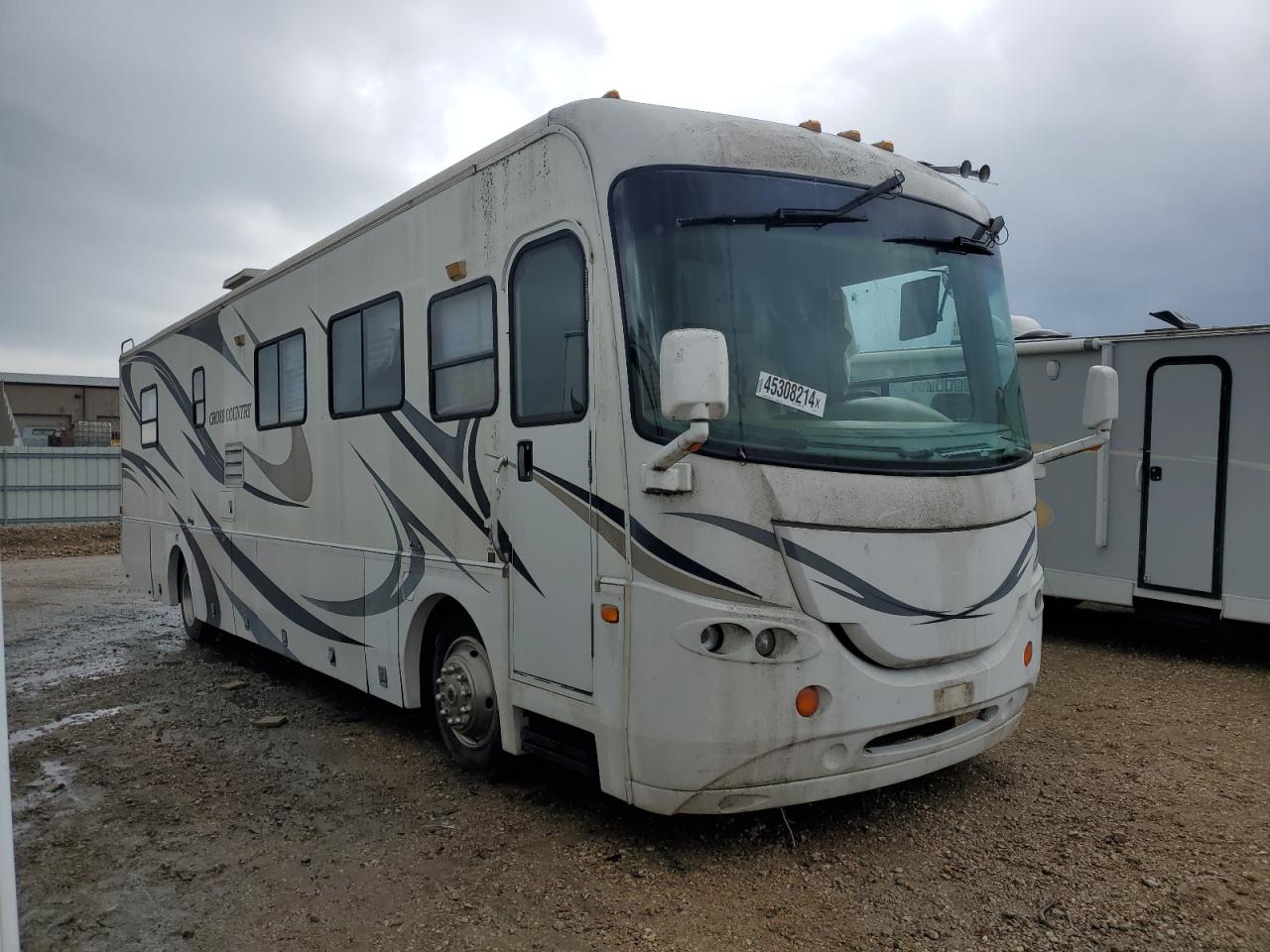 2007 Freightliner X-Line Motorhome at TX - Wilmer, Copart lot 