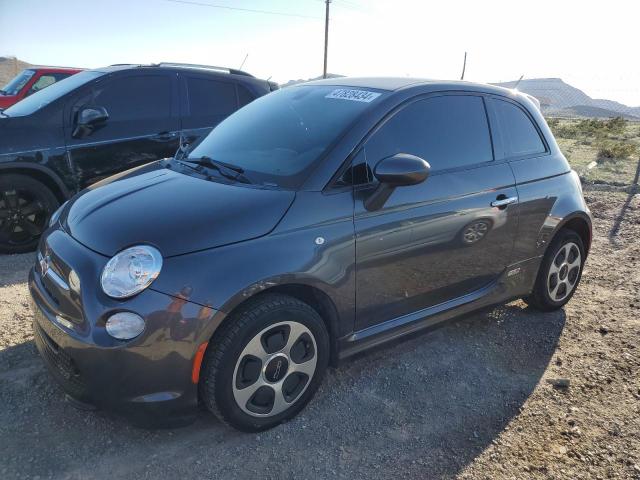 Lot #2462176599 2018 FIAT 500 ELECTR salvage car