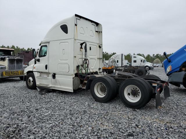 Lot #2438637441 2018 FREIGHTLINER CASCADIA 1 salvage car