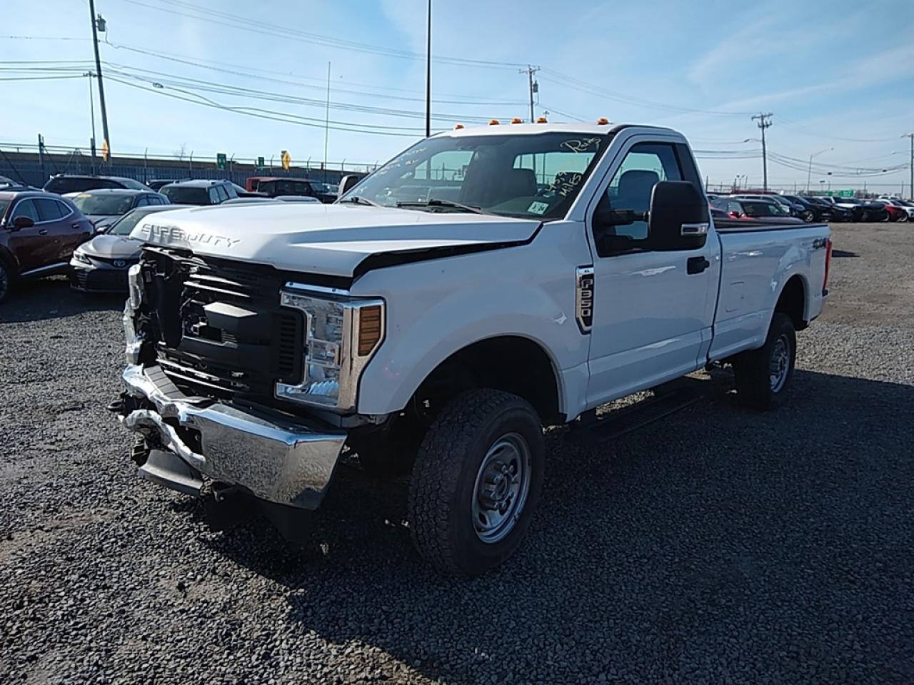 2019 Ford F350 Super Duty vin: 1FTRF3B63KED86251