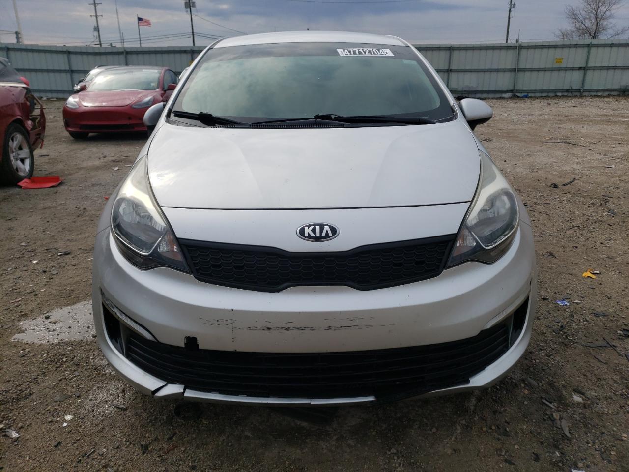 KNADM4A32H6010976 2017 Kia Rio Lx