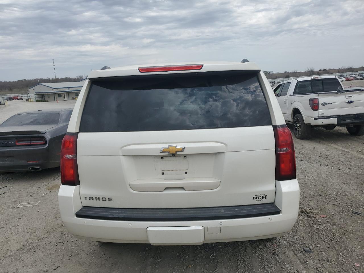 1GNSKBKC4FR156785 2015 Chevrolet Tahoe K1500 Lt