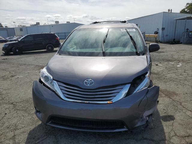 2017 Toyota Sienna Xle VIN: 5TDYZ3DC0HS772392 Lot: 47741214