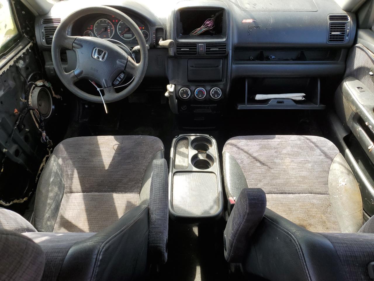 JHLRD68444C010737 2004 Honda Cr-V Lx