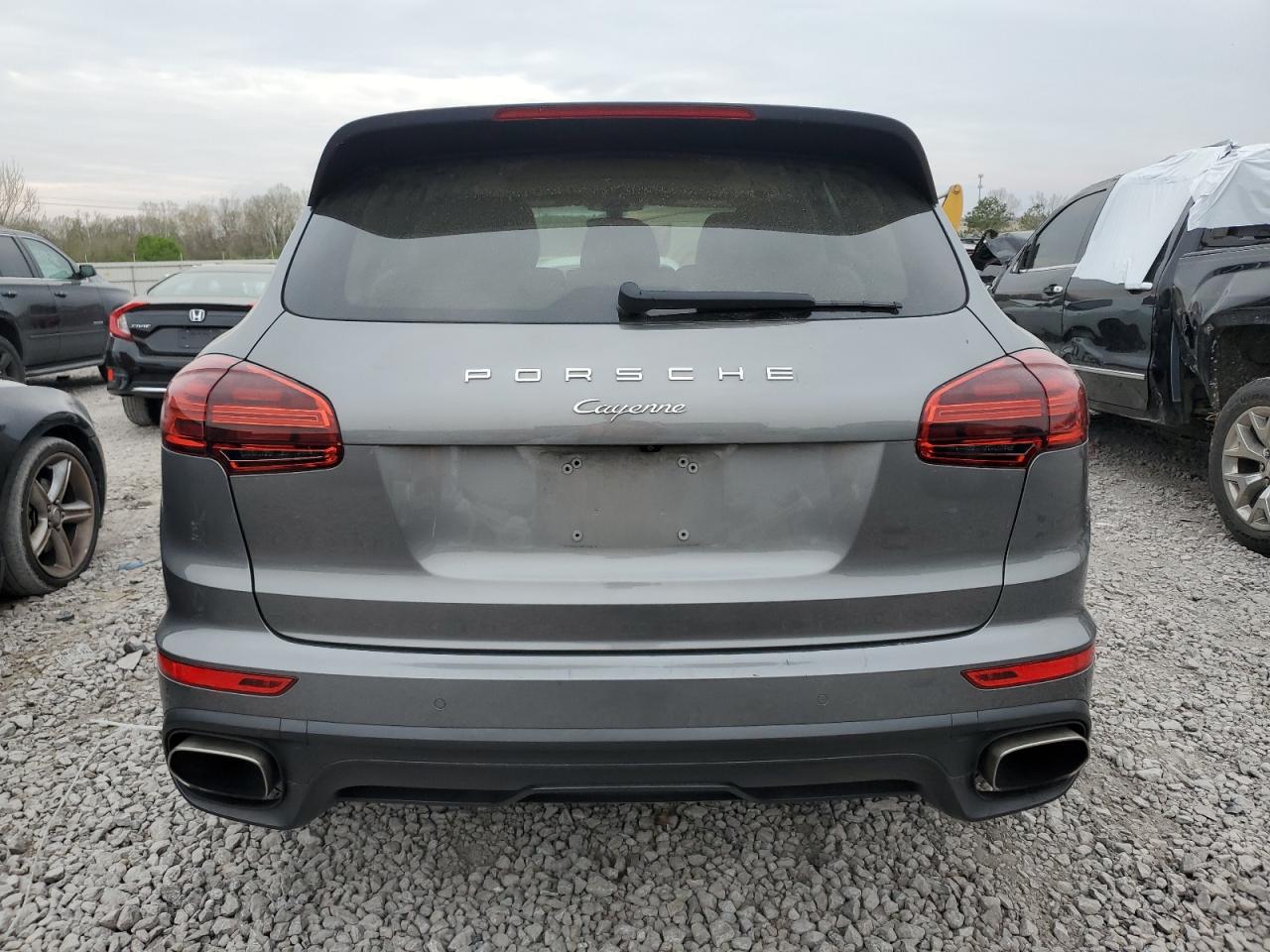 WP1AA2A2XGLA11205 2016 Porsche Cayenne